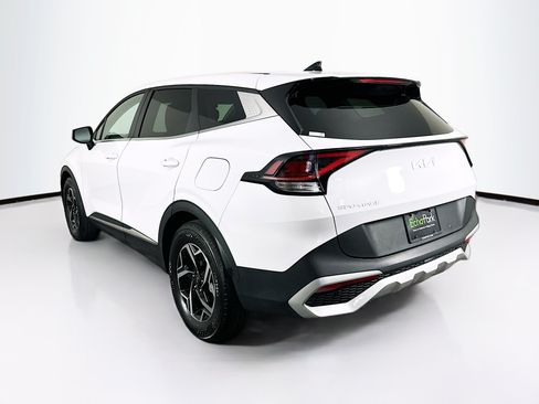 Used 2025 Kia Sportage LX FWD image 5