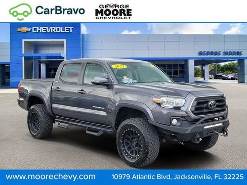 Used 2022 Toyota Tacoma SR5 w/ Technology Package RWD image 1