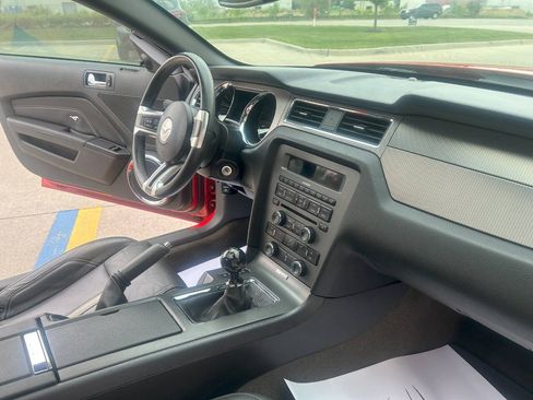 Used 2014 Ford Mustang GT Premium w/ Equipment Group 401A image 19