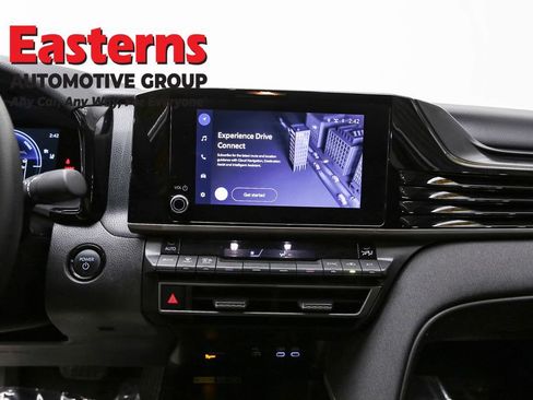 Used 2025 Toyota Camry LE image 12