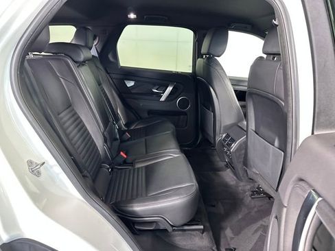 Used 2020 Land Rover Discovery Sport Standard image 27