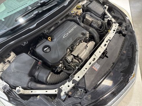 Used 2016 Chevrolet Cruze Premier image 14