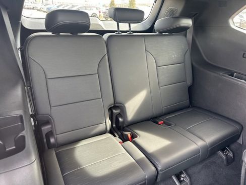 Used 2025 Buick Enclave Sport Touring image 35