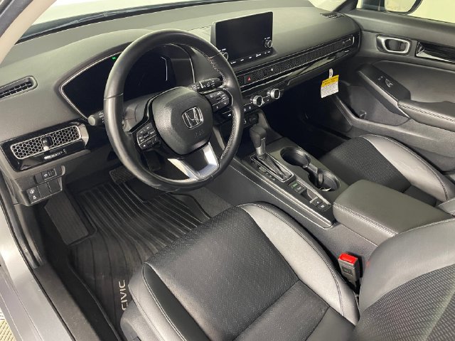 Used 2024 Honda Civic EX-L image 3
