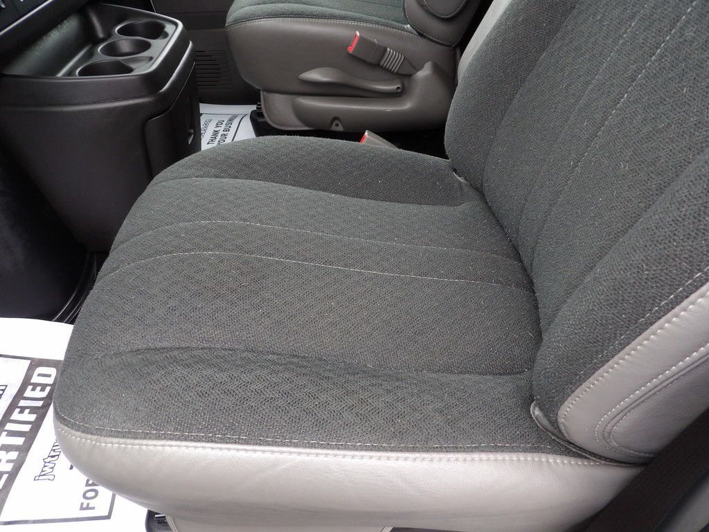 Used 2025 GMC Savana 2500 w/ Driver Convenience Package RWD image 18
