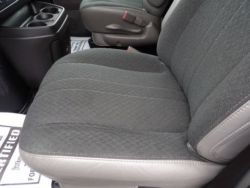 Used 2025 GMC Savana 2500 w/ Driver Convenience Package RWD image 18