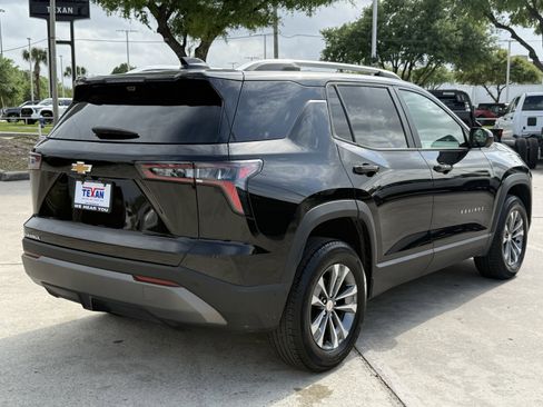 Used 2025 Chevrolet Equinox LT w/ Convenience Package II AWD/4WD image 5