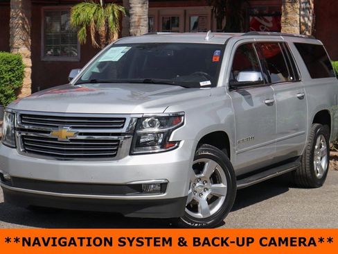Used 2020 Chevrolet Suburban Premier image 4