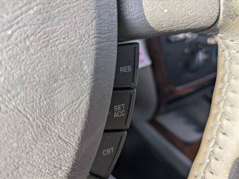 Used 2006 Ford Taurus SEL FWD image 12