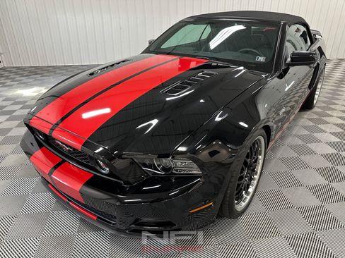 Used 2014 Ford Mustang GT Premium w/ Brembo Brake Package RWD image 6