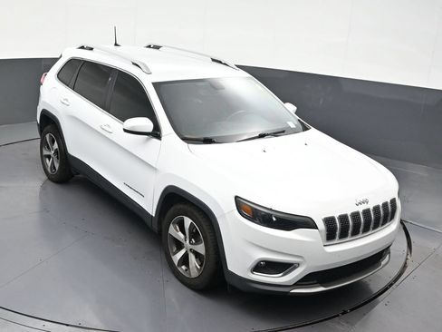 Used 2020 Jeep Cherokee Limited FWD image 21