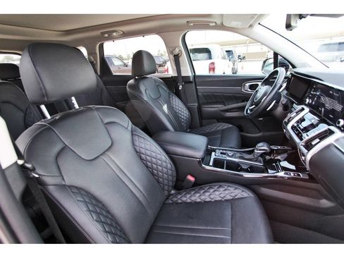 Used 2023 Kia Sorento SX AWD/4WD image 29