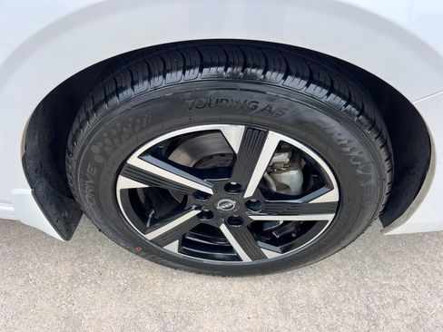 Used 2024 Nissan Sentra SV w/ All-Weather Package FWD image 9