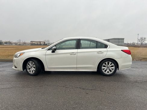 Used 2017 Subaru Legacy 2.5i Premium image 7