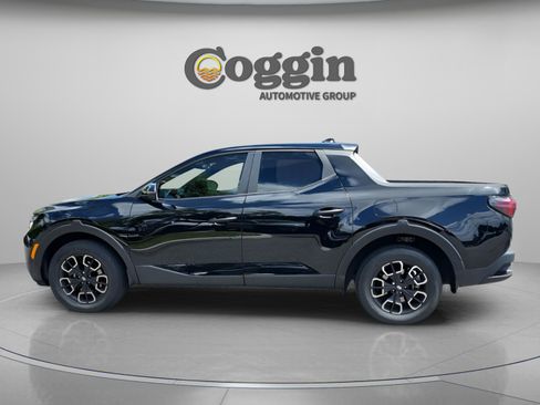 Used 2023 Hyundai Santa Cruz SEL image 2