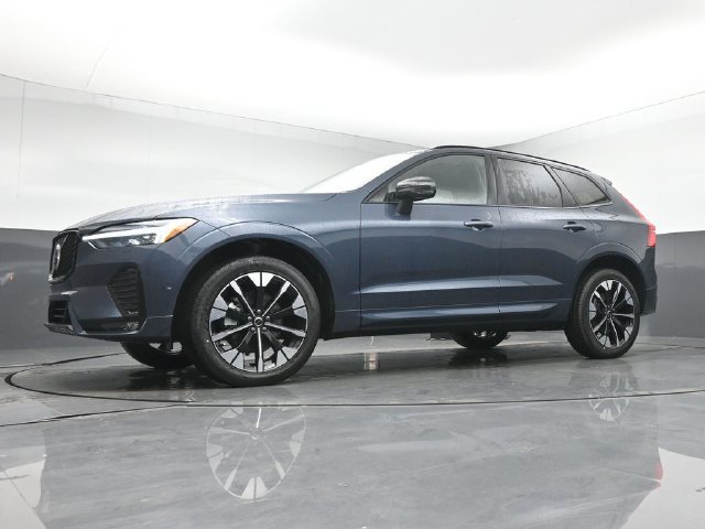 New 2027 Volvo XC60 B5 Plus AWD/4WD image 40