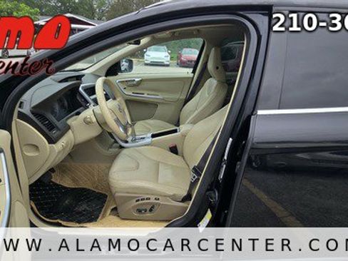 Used 2011 Volvo XC60 3.2 R-Design FWD image 31