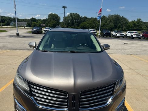 Used 2018 Lincoln MKC Premiere AWD/4WD image 3