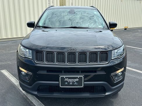 Used 2021 Jeep Compass Latitude image 2