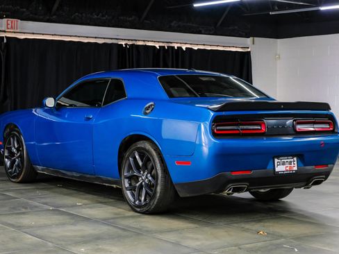 Used 2022 Dodge Challenger SXT w/ Blacktop Package image 8