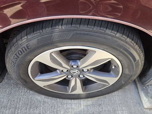 Used 2018 Honda Odyssey Touring image 6