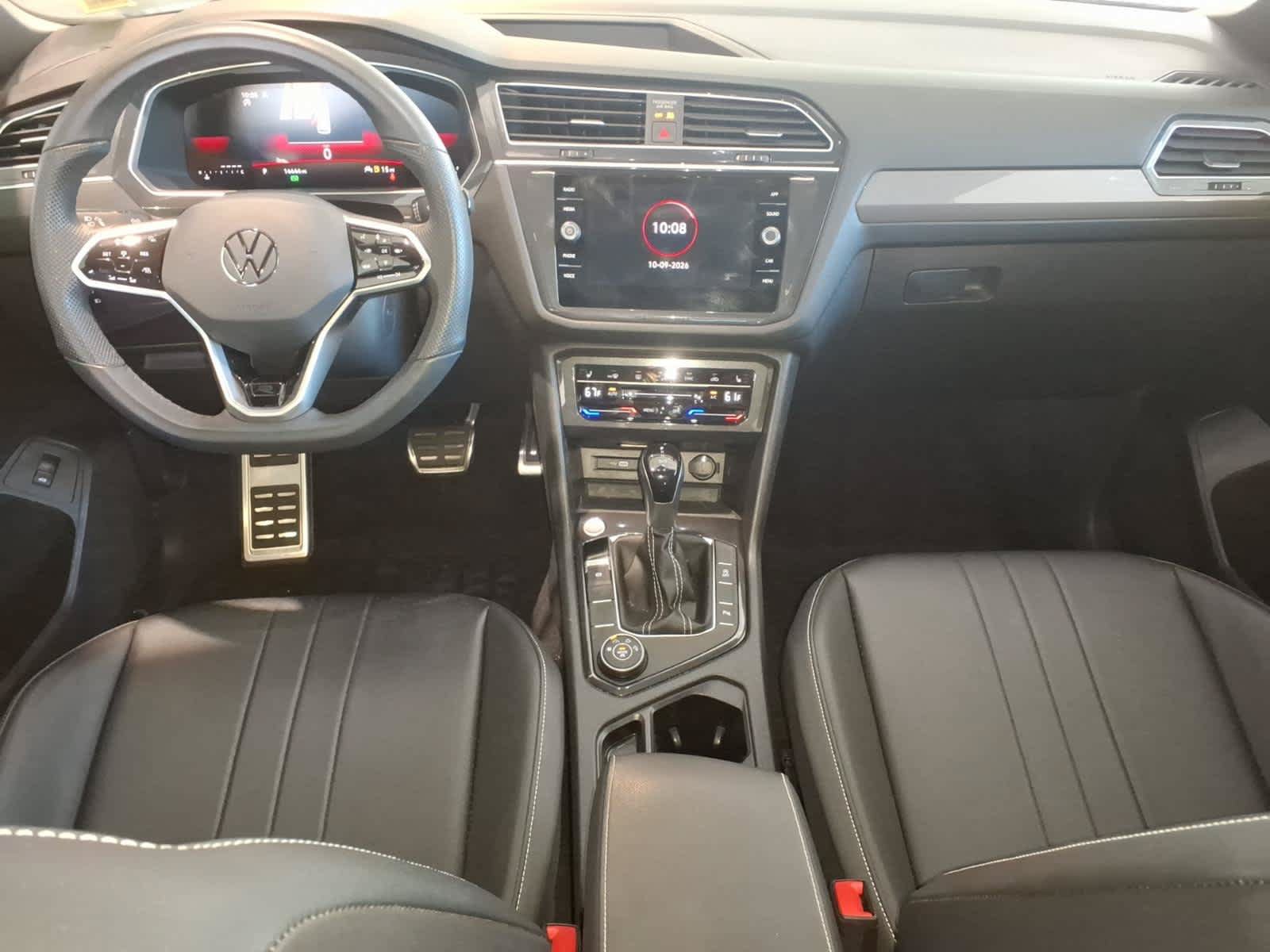 Used 2024 Volkswagen Tiguan SE R-Line AWD/4WD image 13