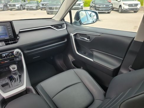 Used 2021 Toyota RAV4 XLE Premium FWD image 18