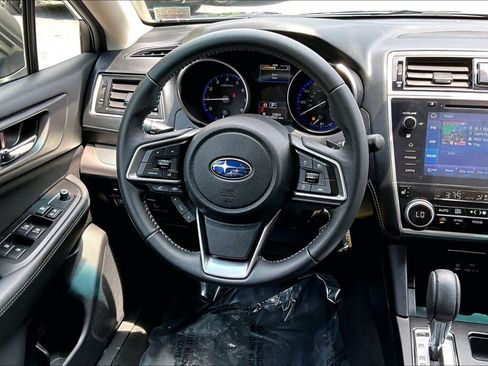 Used 2019 Subaru Legacy 2.5i Premium w/ Popular Package #2A AWD/4WD image 7