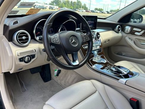 Used 2015 Mercedes-Benz C 300 4MATIC Sedan image 9