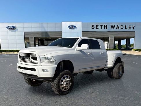 Used 2018 RAM 3500 Laramie Longhorn image 3