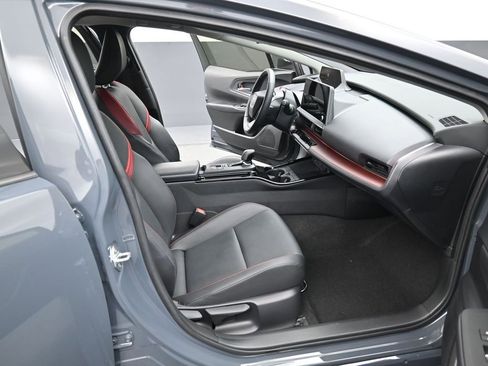 Used 2024 Toyota Prius Prime image 33