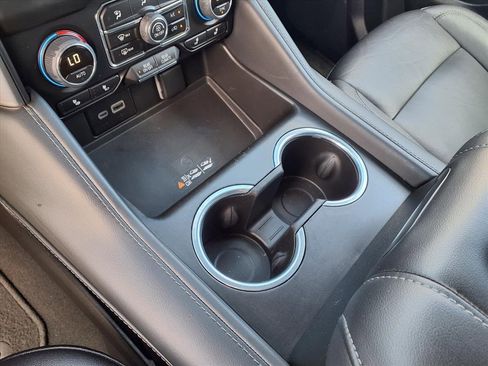 Used 2023 Chevrolet Suburban LT image 29