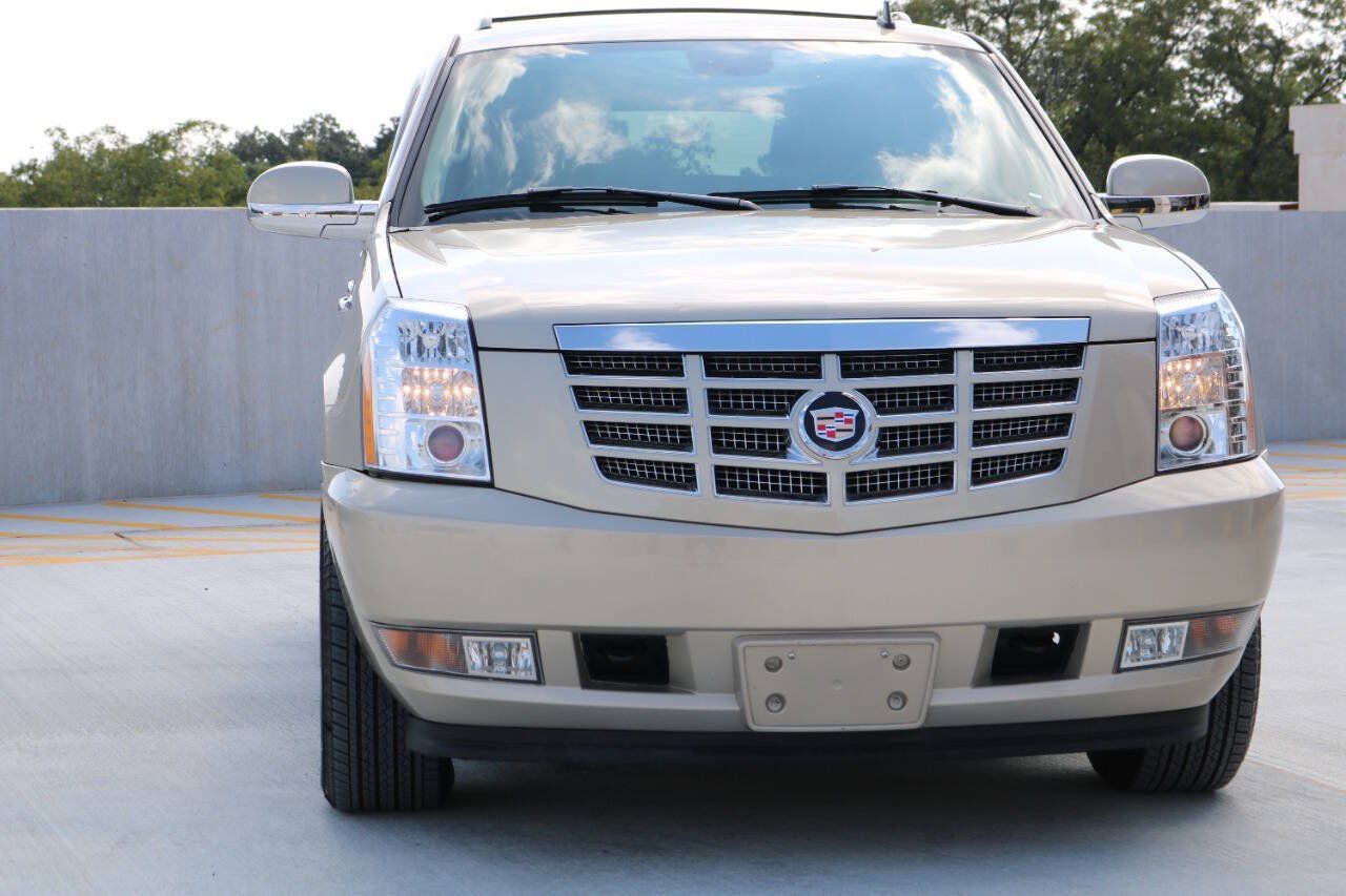 Used 2007 Cadillac Escalade AWD image 29