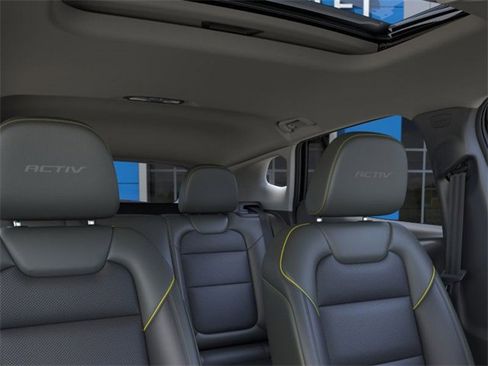 New 2025 Chevrolet Trax ACTIV w/ Sunroof Package image 24