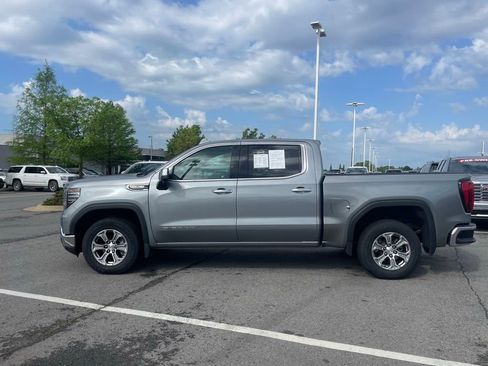 Used 2025 GMC Sierra 1500 SLT RWD image 4