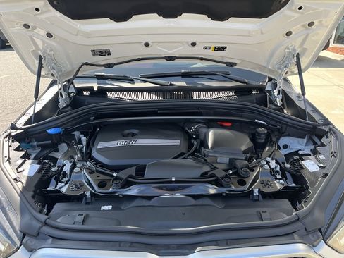 Used 2025 BMW X2 xDrive28i image 38