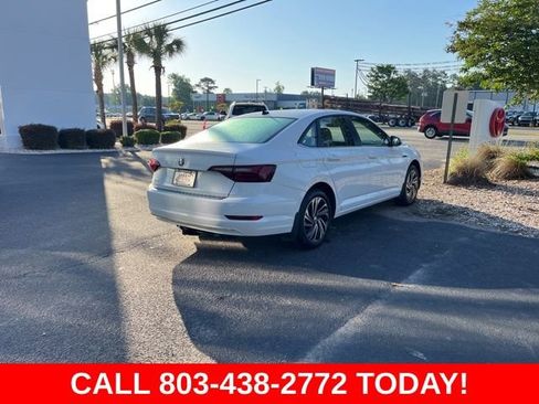 Used 2020 Volkswagen Jetta SEL FWD image 3