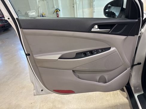 Used 2020 Hyundai Tucson SE AWD/4WD image 27
