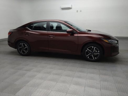 Used 2025 Nissan Sentra SV image 11