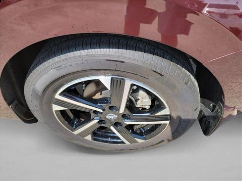 Used 2025 Nissan Sentra SV FWD image 12