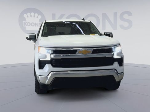 Used 2024 Chevrolet Silverado 1500 LT AWD/4WD image 4