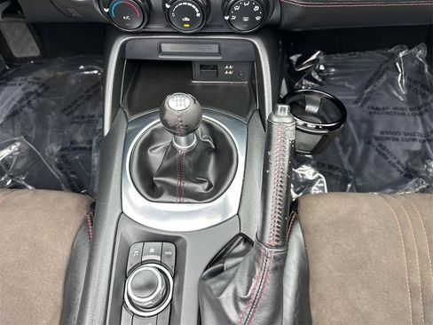 Used 2016 MAZDA MX-5 Miata Club image 14