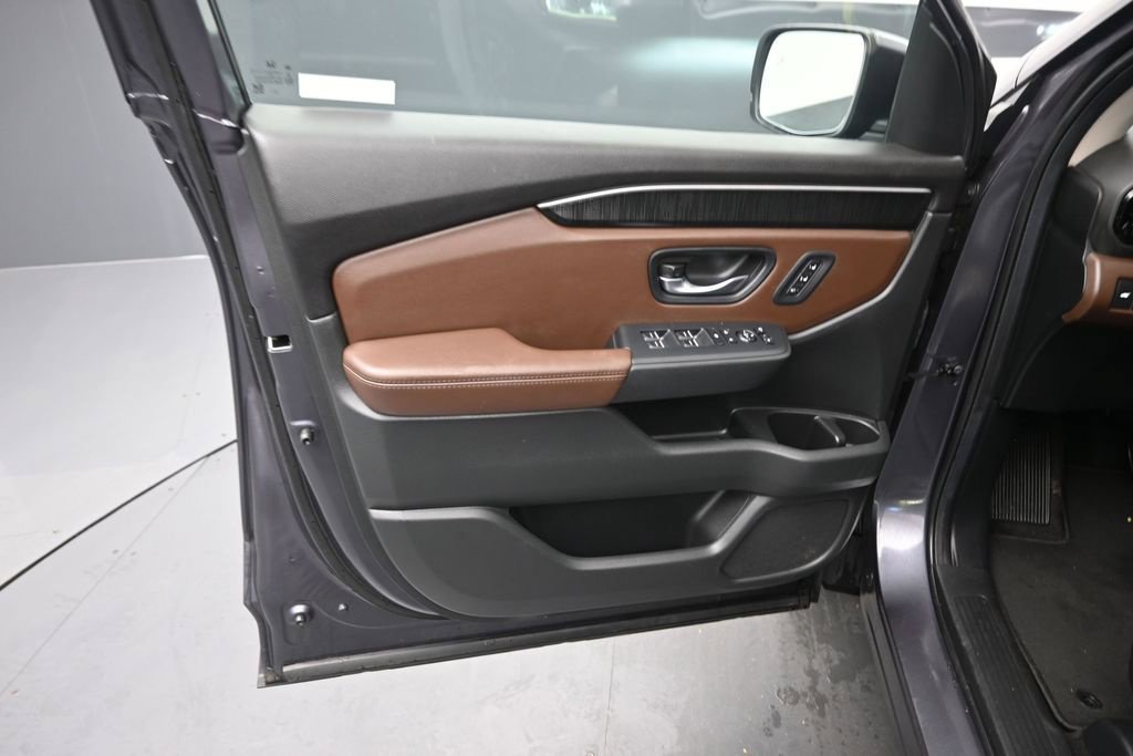 Used 2024 Honda Pilot Elite image 14