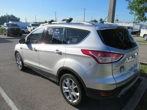 Used 2015 Ford Escape Titanium FWD image 4