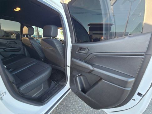 Used 2024 Chevrolet Colorado W/T image 13