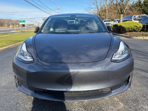 Used 2023 Tesla Model 3 Standard Range image 3