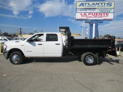 Used 2022 RAM 3500 Tradesman w/ Chrome Appearance Group RWD image 7
