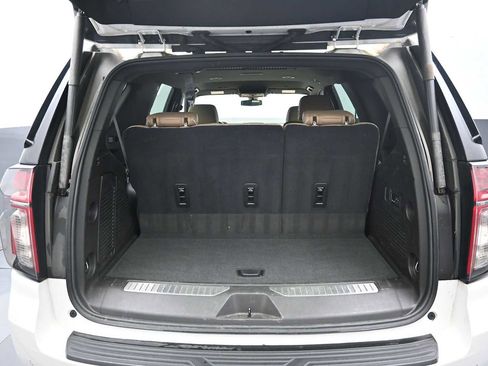 Used 2021 Chevrolet Tahoe Premier AWD/4WD image 25