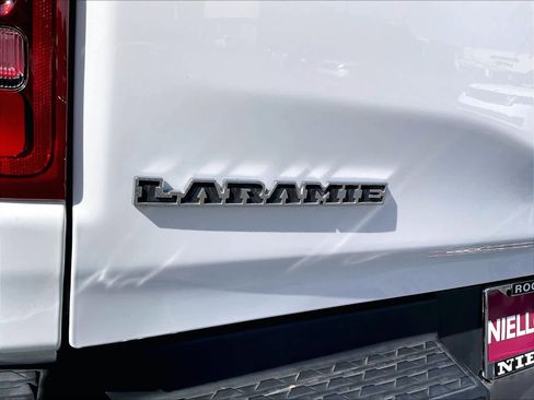 Used 2022 RAM 1500 Laramie image 10
