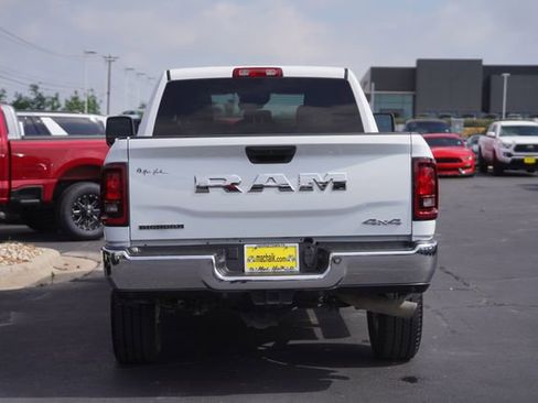 Used 2025 RAM 2500 Big Horn AWD/4WD image 7